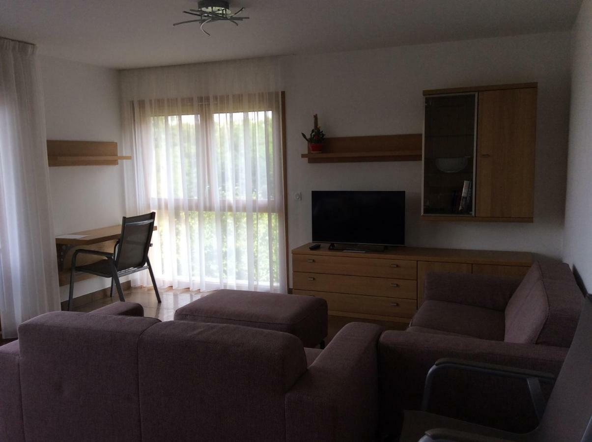 Leman Apartment โทนง-เลส์-แบงส์ ภายนอก รูปภาพ